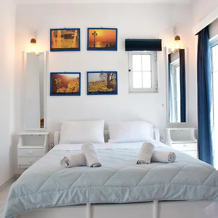 Blue Dolphin Studios And Apartment Vagia  Exterior photo