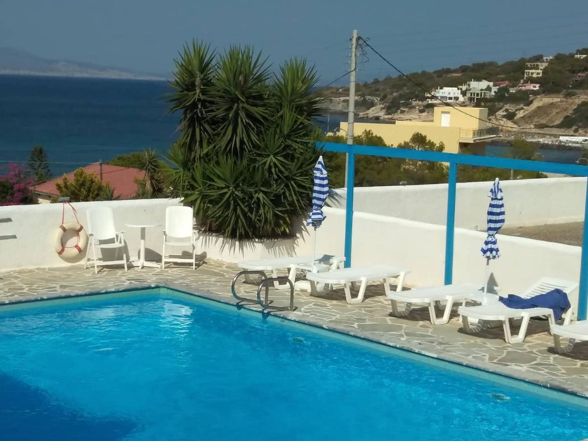 Blue Dolphin Studios&apartment