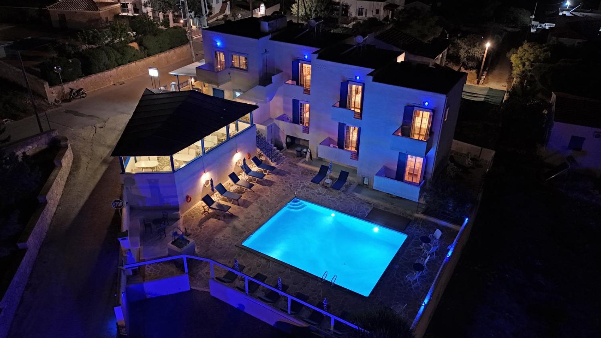 Apartahotel Blue Dolphin Studios&apartment Vagia (Aegina)