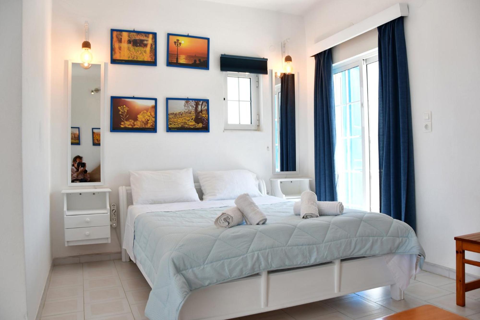Blue Dolphin Studios&apartment Apartahotel Vagia (Aegina)